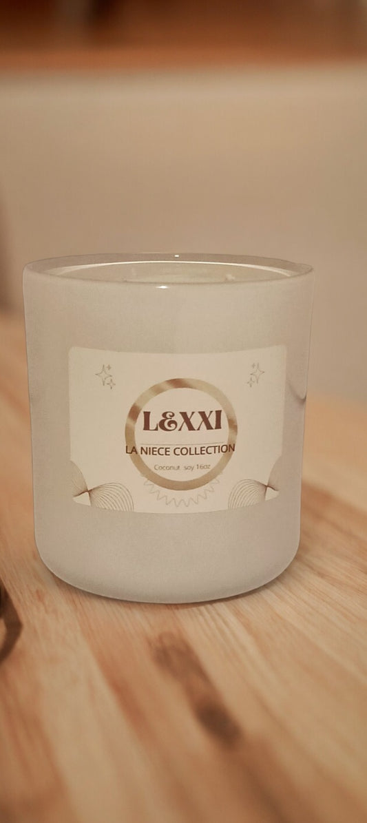 LEXXI - Captivating Blend of Nectarines, Peaches, and Sweet Honey